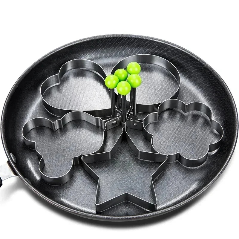 Kitchen Gadgets You Must Have - Moule à œufs frits en forme
