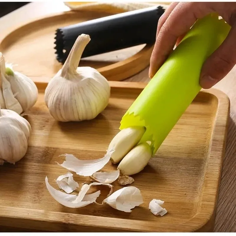 Tube à dénuder l'ail, éplucheu - Kitchen Gadgets Peeler avis et prix