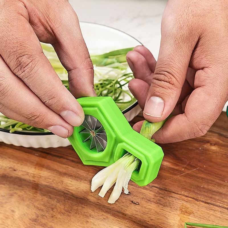 Coupe-oignon en acier inoxydab - Kitchen Gadgets Wirecutter avis et prix